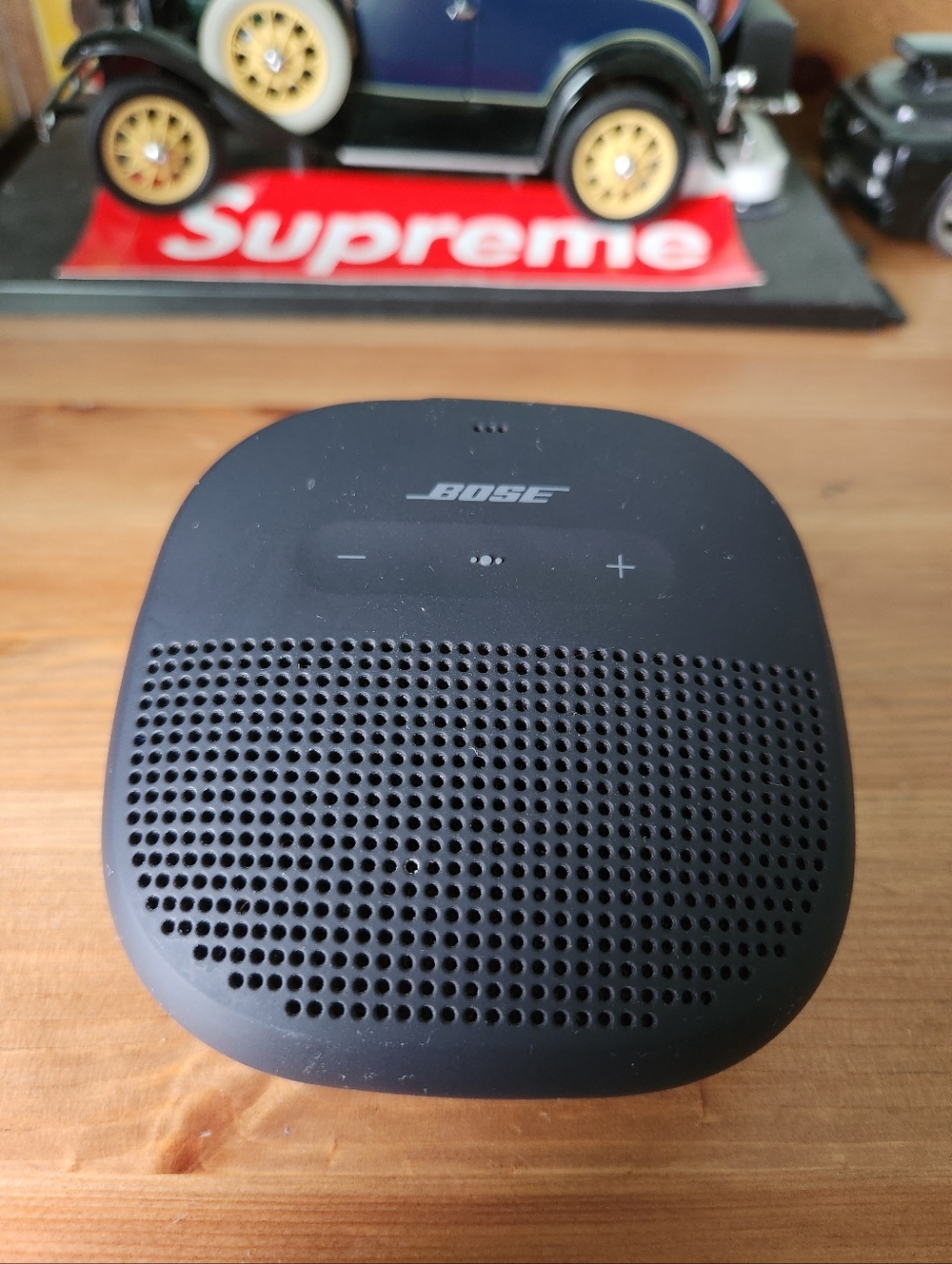 Bose Soundlink Micro Portable Bluetooth Speaker in Black